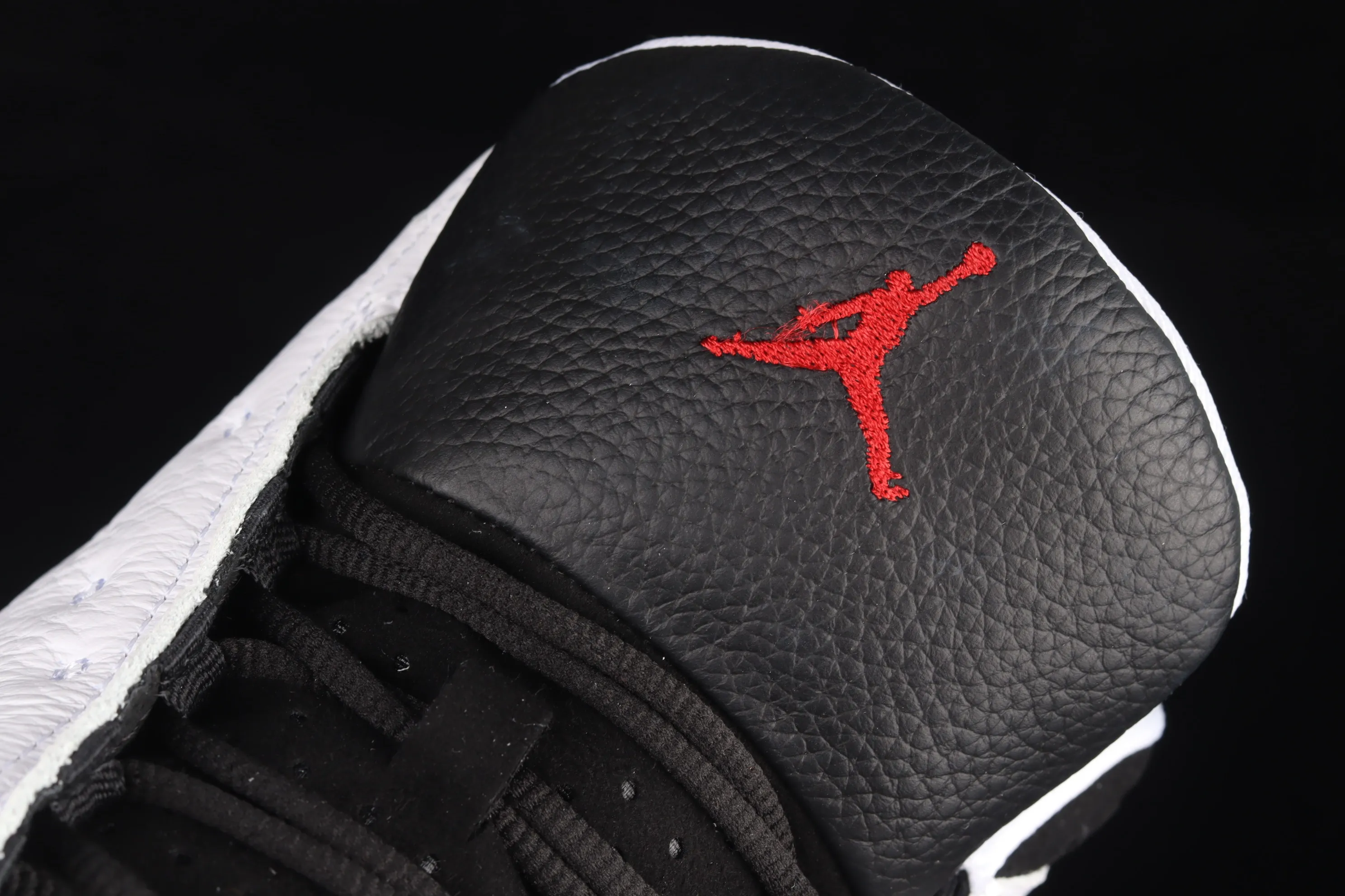All categories Air Jordan Jordan series basketball shoes Air Jordan 13 pure original version Air Jordan AJ13 Retro AJ13 Joe 13 black and white panda 414571-104